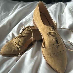 Nine West tan suede oxfords